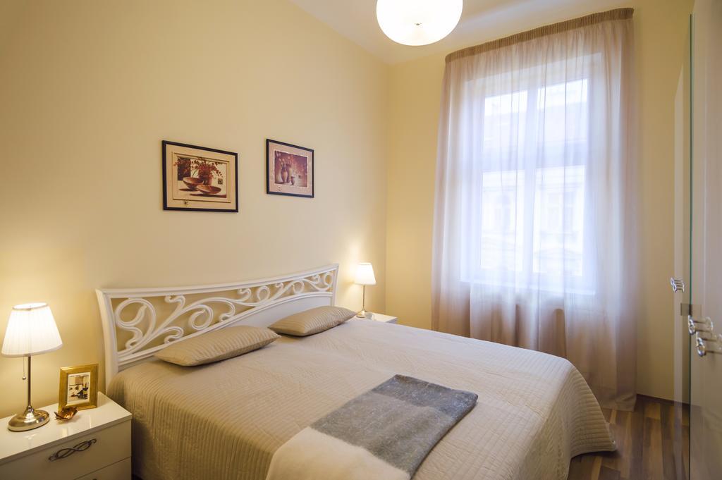 Apartment Za Poricskou Branou Prága Kültér fotó