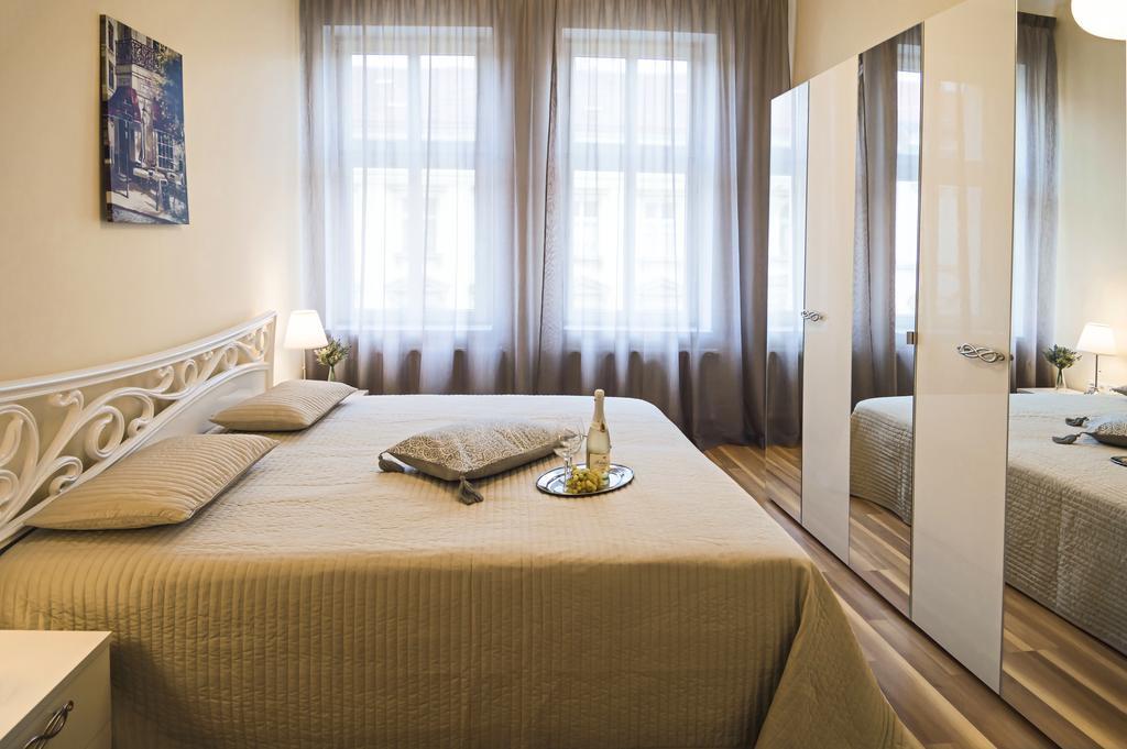 Apartment Za Poricskou Branou Prága Kültér fotó