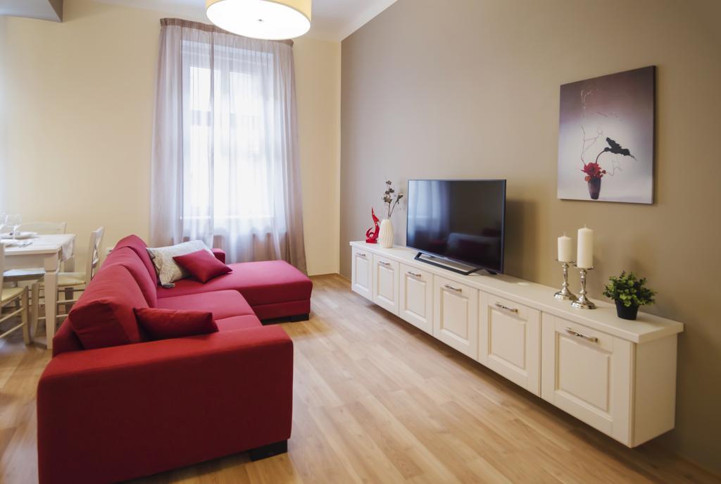 Apartment Za Poricskou Branou Prága Kültér fotó